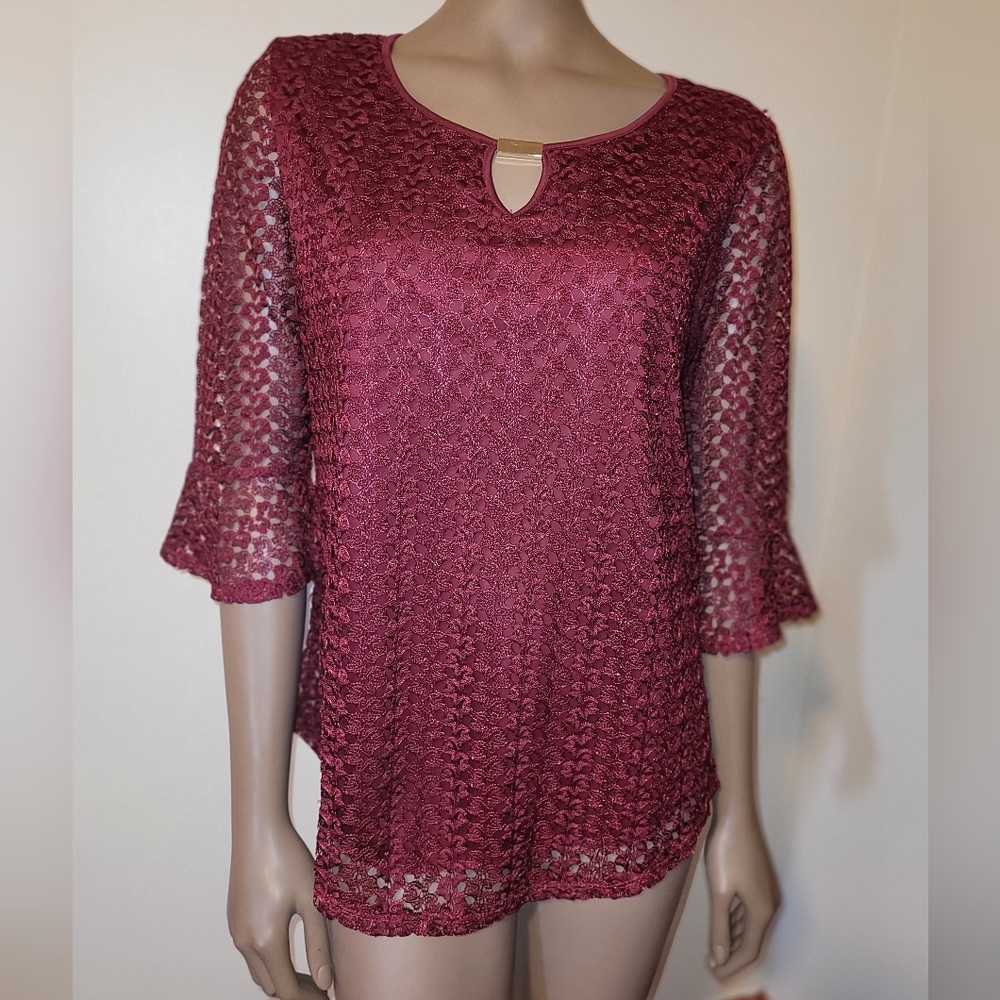 Onyx Apparel Woman's Size XL Lace Overlay Top